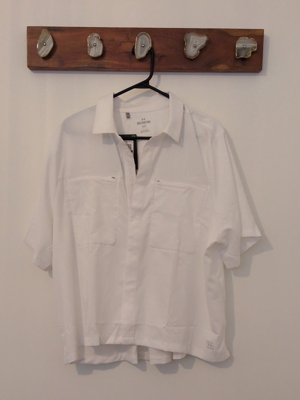 Under Armour Women’s White Short-Sleeve Casual Button-Down Shirt